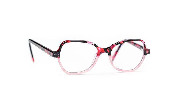 Kinderbrillengläser in schwarzen, roten und rosa Fassungen mit Herzchen.